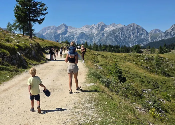 Kraljev Hrib بيت ضيافة