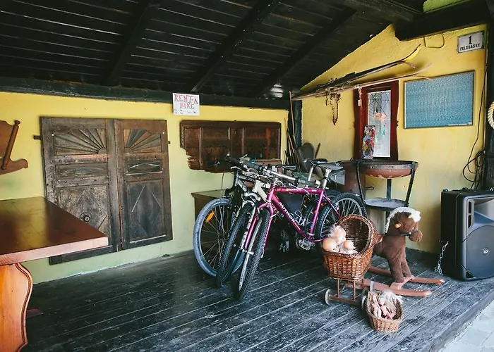 Konukevi Kraljev Hrib *